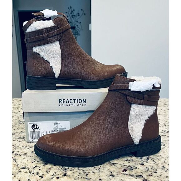 Kenneth Cole Reaction Women's Women's Wind Lug Buckle Cozy Chukka Boot - Picture 2 of 7